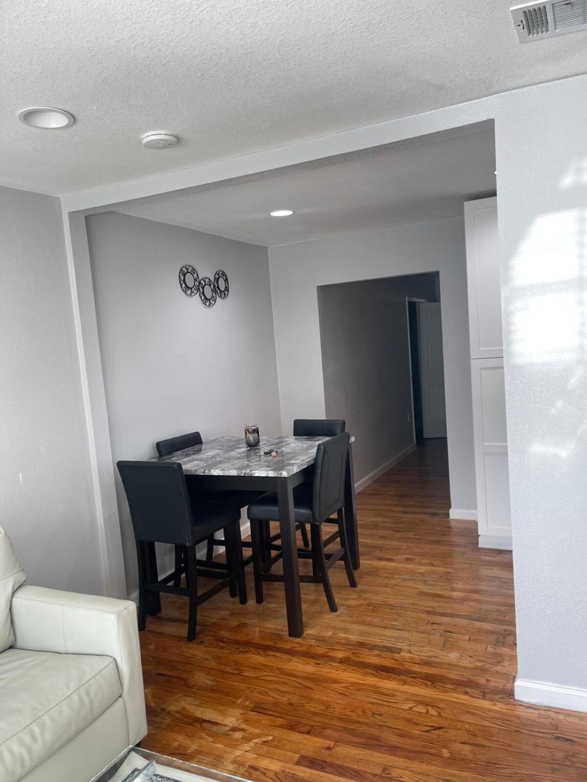 Spacious Location! 15 Minutes From Downtown